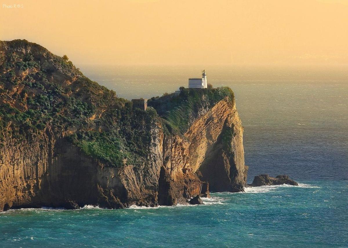 Casa Vacanze Argento Bacoli Buitenkant foto